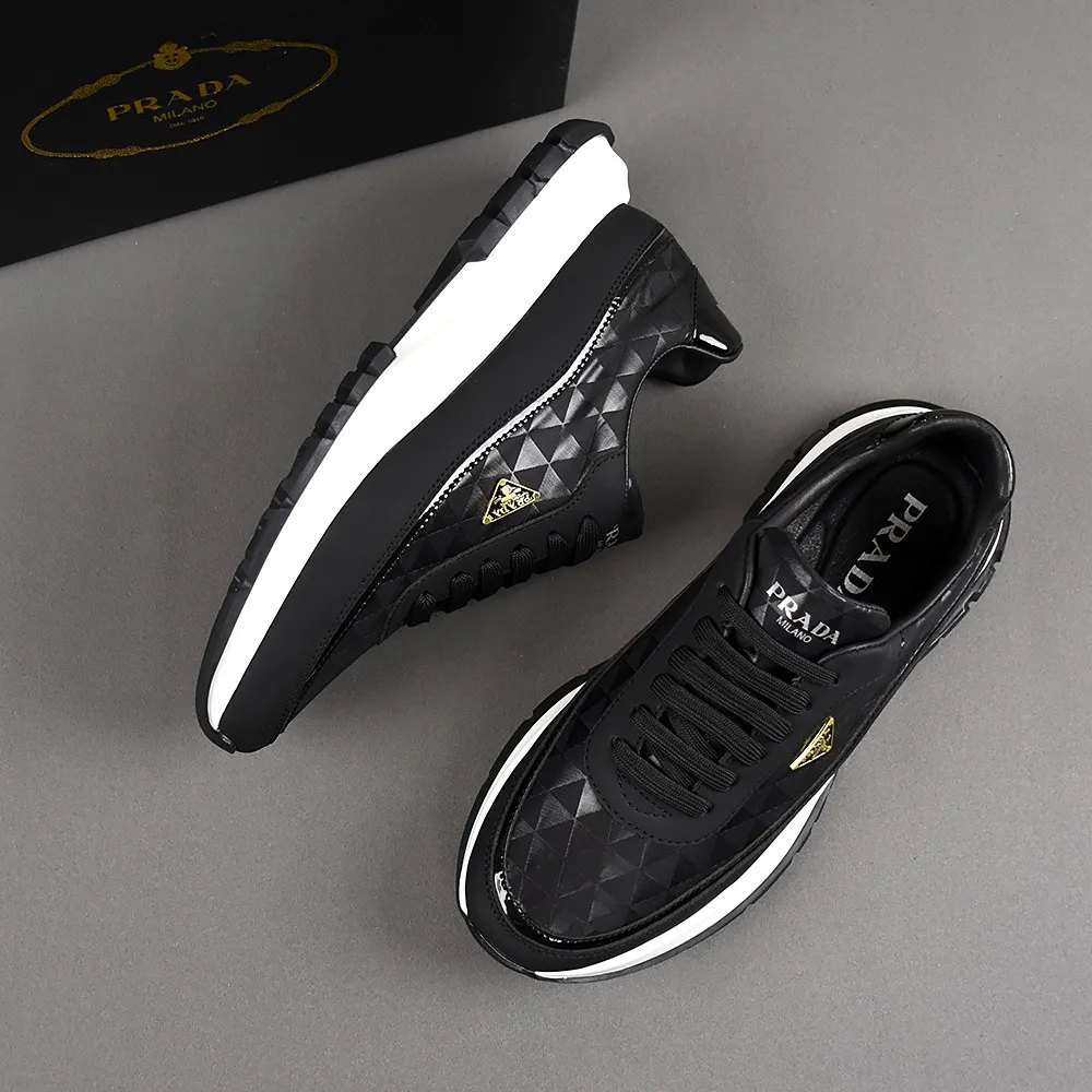 PP440👟👟👟[PRADA-Prada] boutique series. The upper is made of first-layer cowhide, sheepskin lining, and an ultra-light soft elastic PU outsole. Men's size 38-44 (45 custom-made) (just choose according to your usual wearing size).
